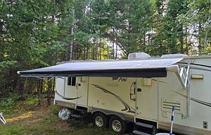 2010 Arctic Fox 29V RV rental photo 5