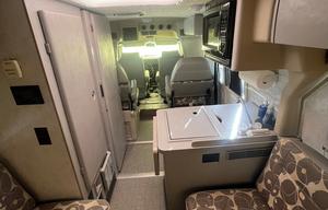 2003 Winnebago Rialta 22HD