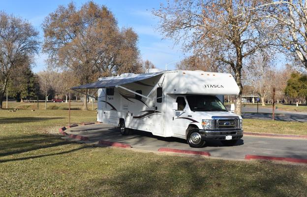 Nice, Clean Motorhome at Your Service.