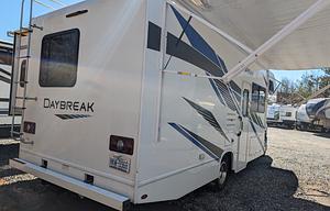 Thor Daybreak | Comfy and Well-Built Class C RV