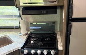 2019 Dutchmen RV Coleman Light 2405BH