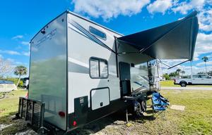2022 Cherokee Arctic Wolf Fifth-wheel