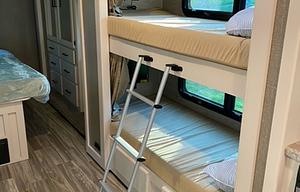 Travel in Luxury!!!