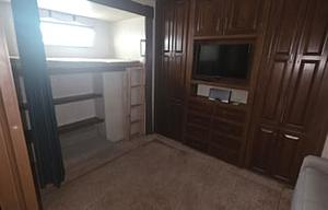 Sonny and Sunshine Kid Friendly Fifth Wheel