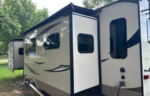2017 Forest River Rockwood Signature Ultralight