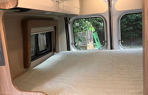 Adventure-Ready 2022 Tellaro | King Bed | WiFi