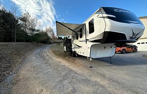 Luxurious Camping in a 2022 Crossroads Cameo