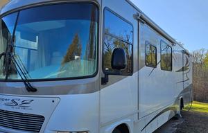 2005 Gulf Stream RV Sun Voyager - Gas 34B