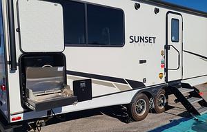Spacious '22 Sunset Trail w/ Delivery & Setup