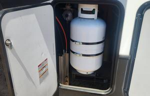 2018 Dutchmen RV Voltage V3605 RV rental photo 33