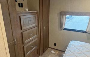 2017 Gulf Stream RV Conquest 30FRK