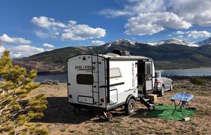 Off-Grid Geo Pro Bunkhouse Lithium lightweight