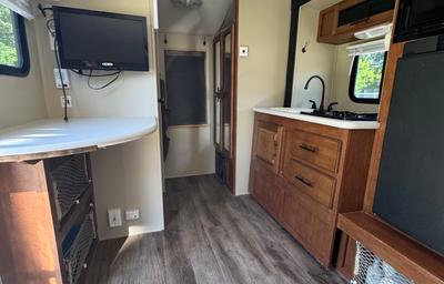 The Pod Pad-Affordable &Easy Tow!Pets/Festivals OK