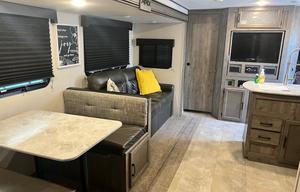 2021 Coachmen Apex Ultra-Lite 289TBSS Bunk House