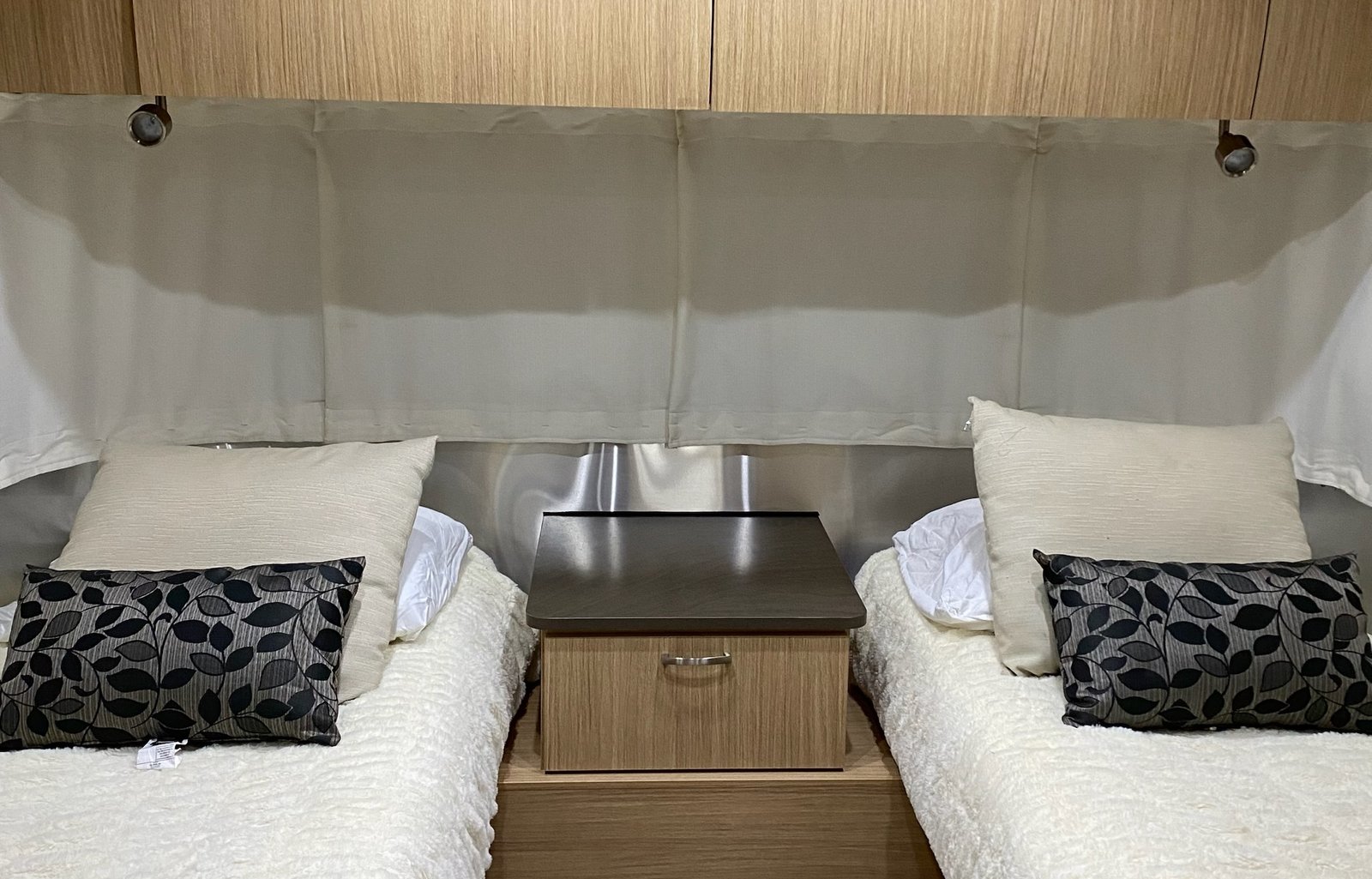 2017 Airstream Rv Flying Cloud 25FB Twin