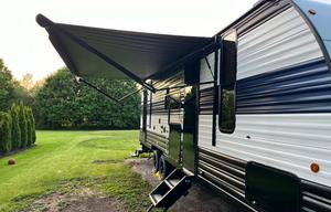 2024 Grey Wolf Family Bunkhouse