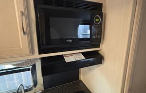 Comfortable Family RV | Kitchen & Bath