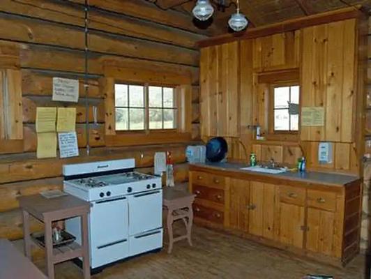 001, Loop: AREA HORSE PRAIRIE CABIN