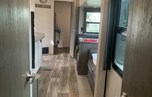 2023 Keystone RV Cougar Half-Ton 31BHKWE RV rental photo 8