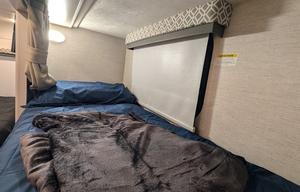 The Adventure Wagon! Family/Pet Friendly Sleeps 8