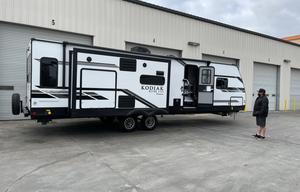 2021 Dutchmen RV Kodiak Ultra-Lite 313RLSL RV rental photo 1