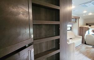 "Apollo" The Family Friendly Redhawk (sleeps 8)