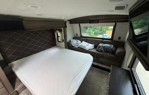 2018 Keystone RV Montana 3811MS RV rental photo 6