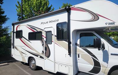 [Memorial Sale] Majestic Spirit - 6 seater