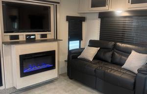 2021 Coachmen Apex Ultra-lite 293RLDS