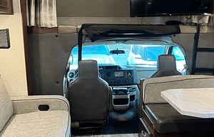 2019 Sunseeker 2860DS Ford RV rental photo 7