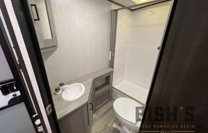 Modern Family & Pet Friendly North Trail Ultralite