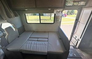 2021 Winnebago Spirit 26T couple & small family