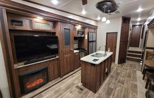 2018 CrossRoads **TWO BEDROOMS!!!**