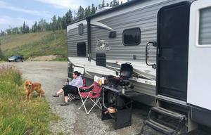 The Trailhead Lodge – Pet-Friendly Family Camper