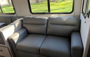 2022 Passport SL 282QB RV rental photo 3