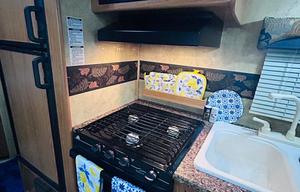 Keystone Hideout 19FLB Travel Trailer + Extras