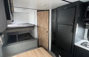 2022 Family friendly, pet friendly travel trailer