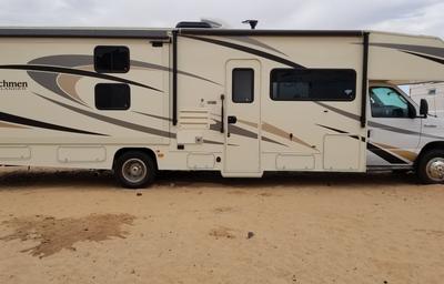 2018 Coachmen Freelander (bunks, sleeps 10)