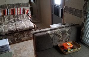 2009 Gulf Stream Kingsport 295 QB LE Trailer