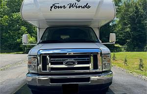 Easy To Drive- Newer 2018 Thor Motor Coach