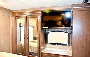 On The Go Chateau *2019 Bunkhouse*