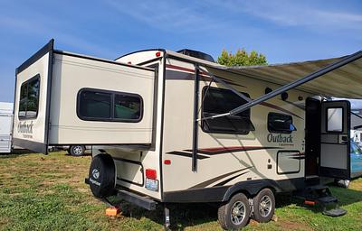 2015 Keystone Outback