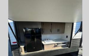 2021 Keystone Hideout 318BR **DELIVERY AVAILABLE**