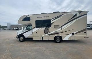 2020  Four Winds 23U $195/night