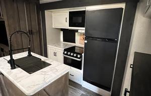 2022 SportTrek ST327VIK RV rental photo 2