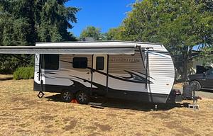 Family Fun Toy Hauler 2018 Jayco Octane Super Lite