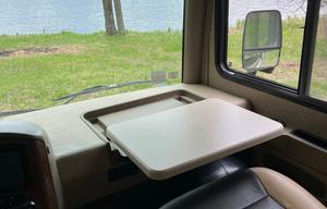2016 Thor Motor Coach Palazzo 33.2