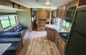 2018 Dutchmen RV Aspen Trail 26BH RV rental photo 6