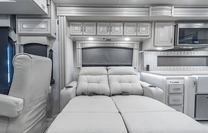 2023 Fleetwood RV Discovery 38W
