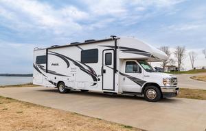Spacious Dog Friendly and stocked for adventure!!
